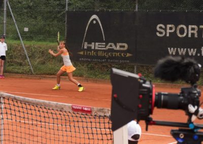 UTHC Tennis-Campus - Mara Guth spielt druckvoll