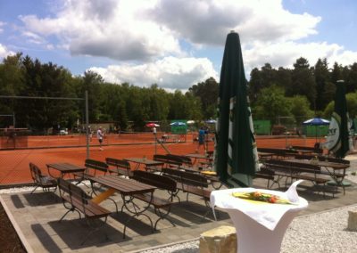 UTHC Tennishalle Biergarten